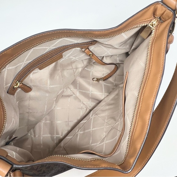 Michael Kors Brooke Signature Hobo Bag Signature Logo Pattern in Tan Black - Picture 9 of 14